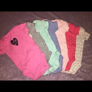 8 set of Carter’s Newborn Onesies